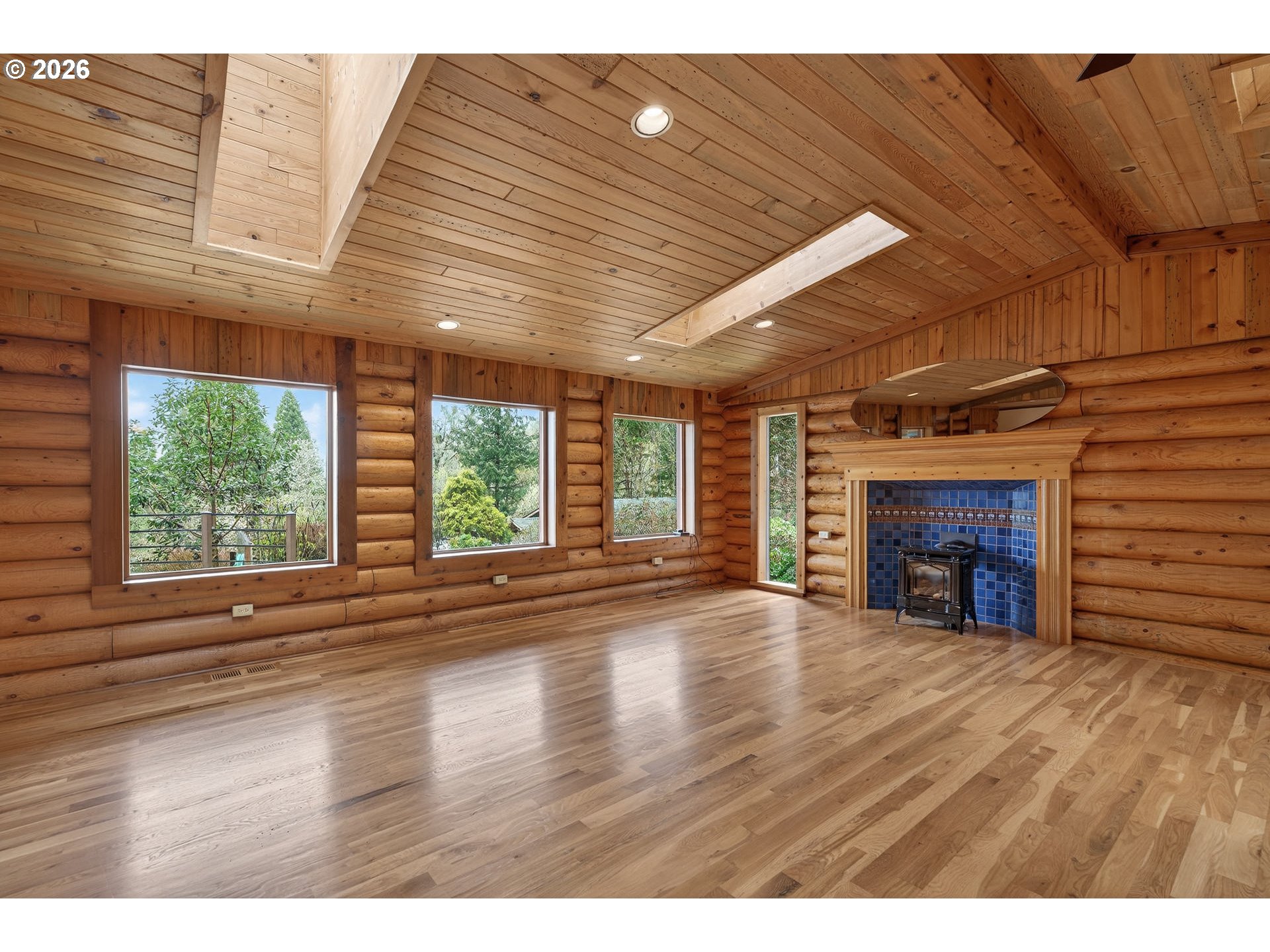 15090 Southeast Woodland Heights Road Amity, OR 97101 - Photo 9 of 48 Living Room