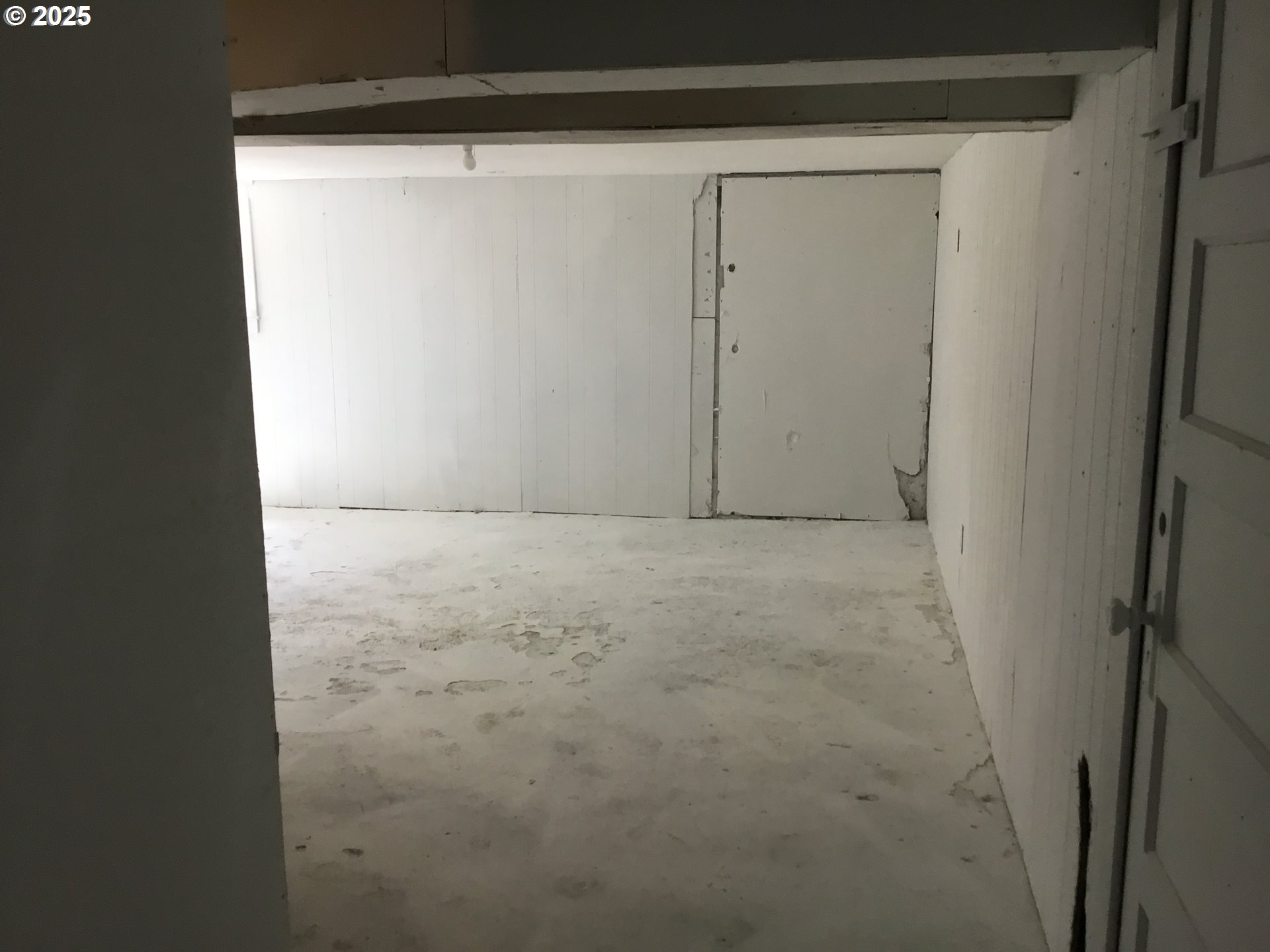 2517 Liberty Street North Bend, OR 97459 - Photo 40 of 42 a view of small space