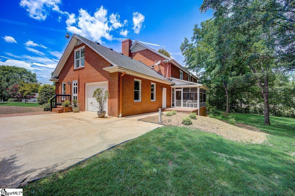 215 Montclair Road Greer, SC 29651 - Photo 29 of 35