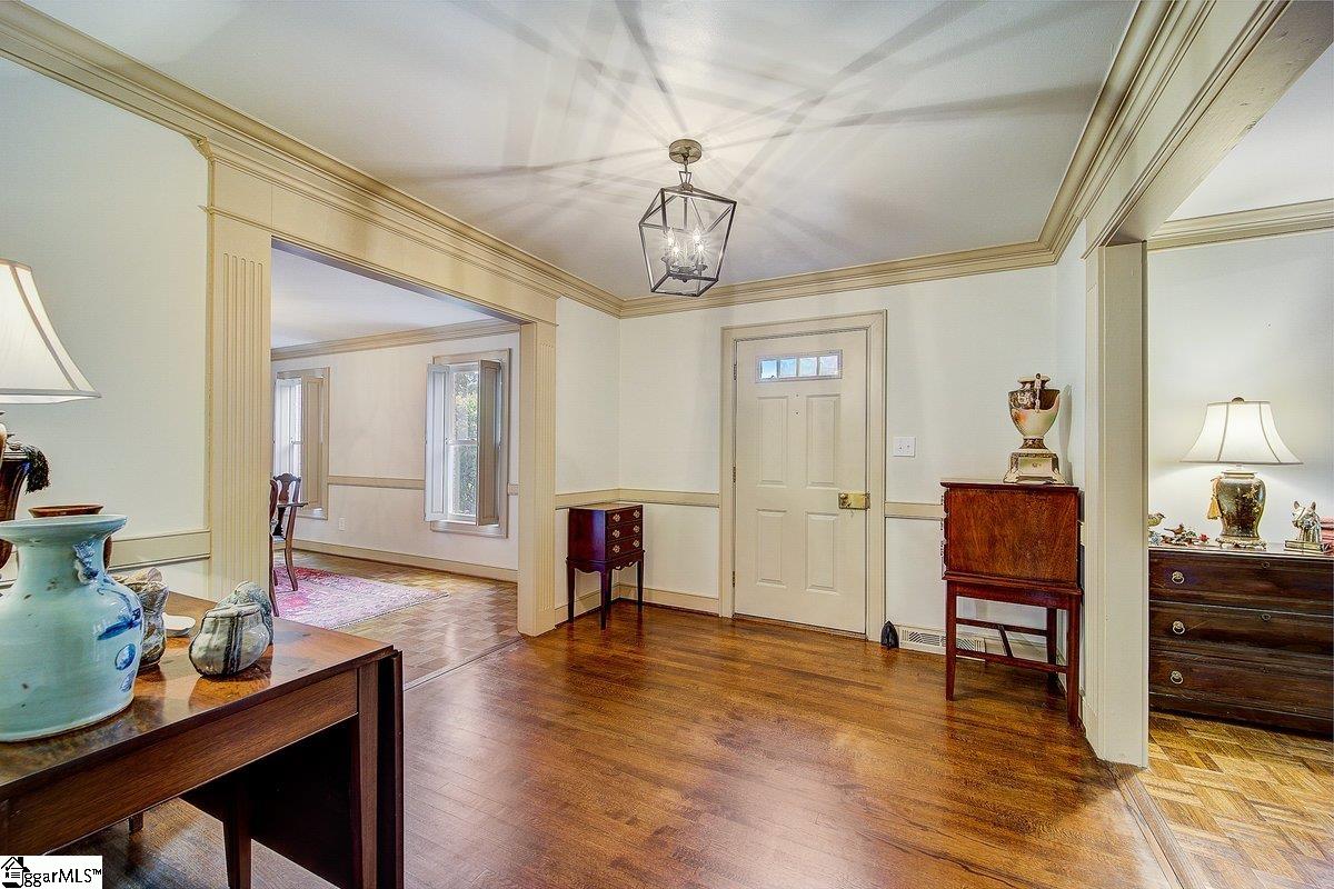 215 Montclair Road Greer, SC 29651 - Photo 10 of 35