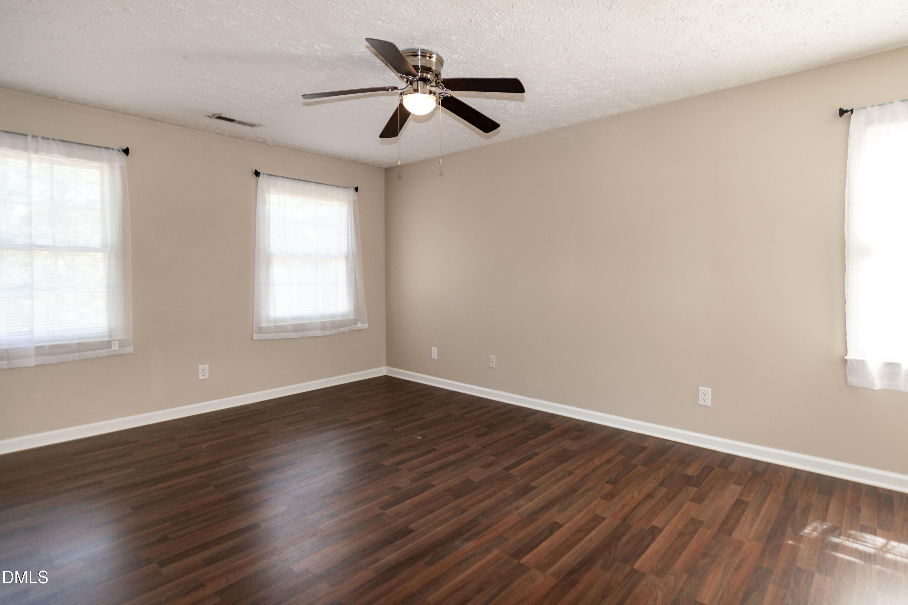 4625 Fox Road Raleigh, NC 27616 - Photo 33 of 56 RJP_X_6394