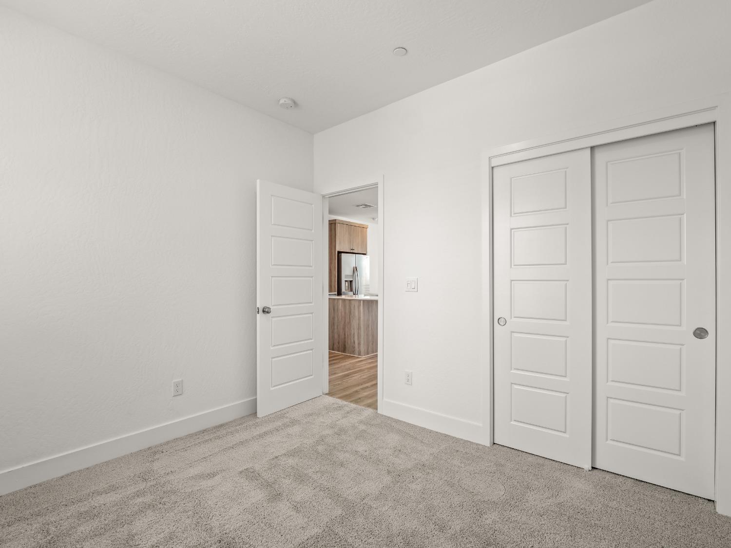 588 West Balsam Lane Clovis, CA 93611 - Photo 11 of 19