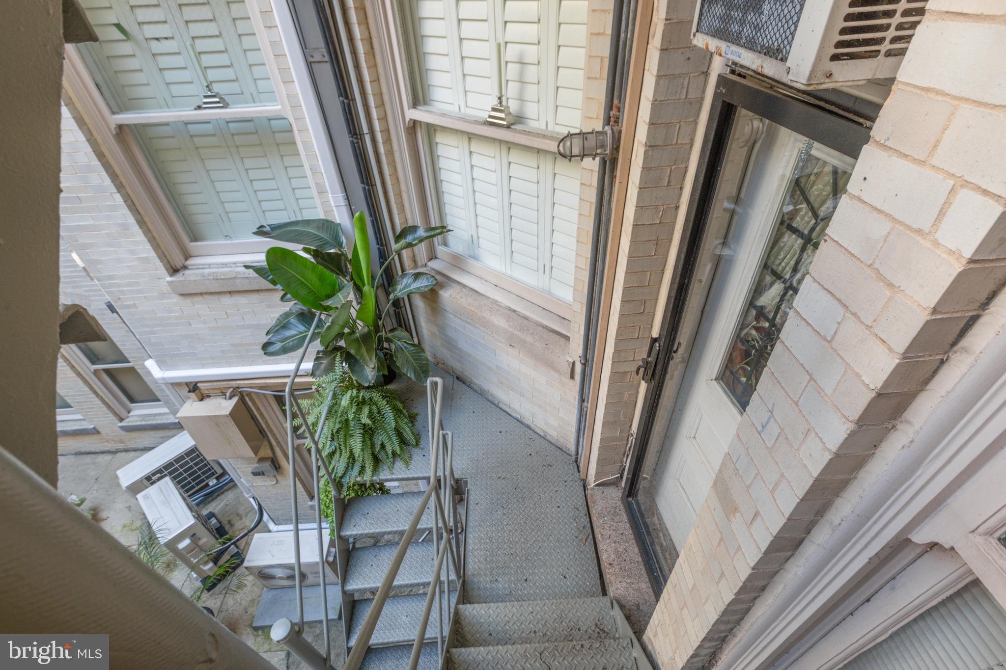 700 Washington Place, Unit 1F Baltimore, MD 21201 - Photo 24 of 35