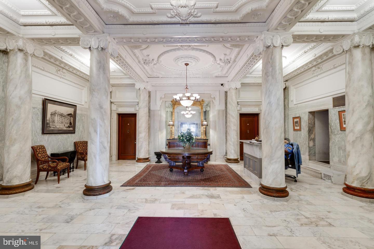 700 Washington Place, Unit 1F Baltimore, MD 21201 - Photo 3 of 35