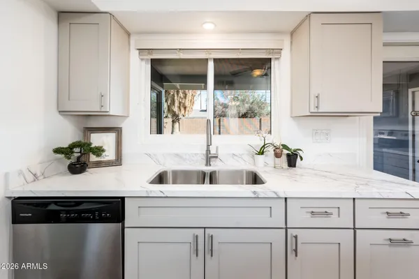 $499,900 | 1726 West Hazelwood Street, Phoenix, AZ 85015