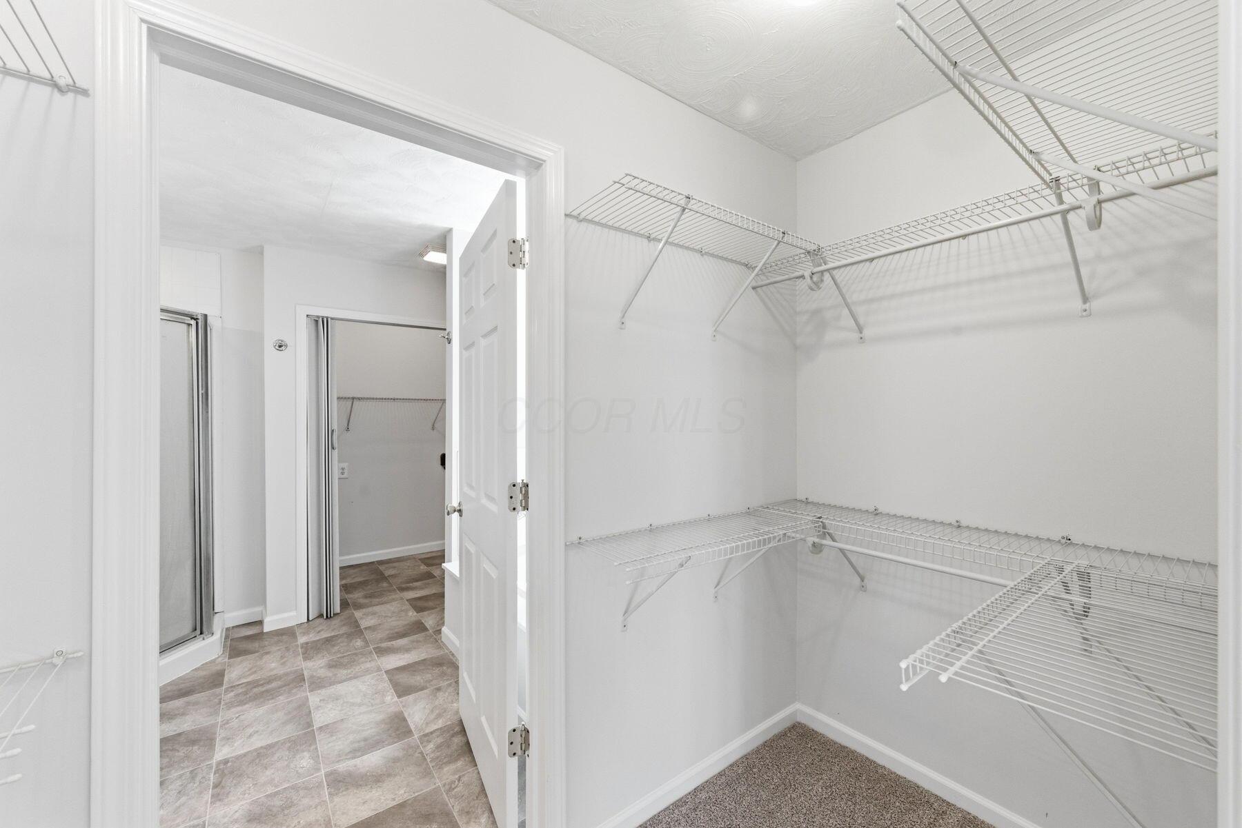 2113 Smeltzer Road Marion, OH 43302 - Photo 22 of 29 Walk in closet