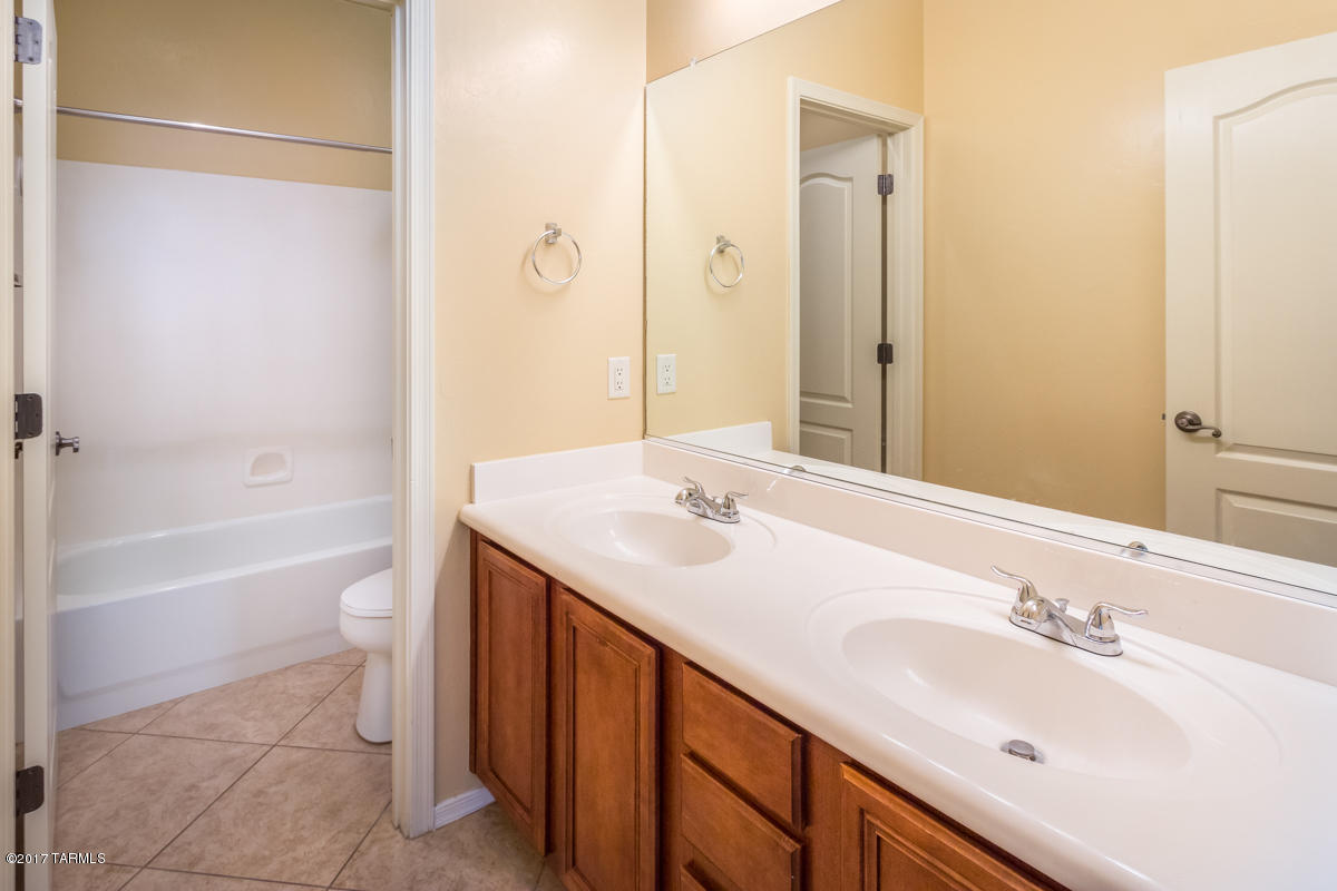 1182 West Rodriguez Road Tucson, AZ 85755 - Photo 18 of 28