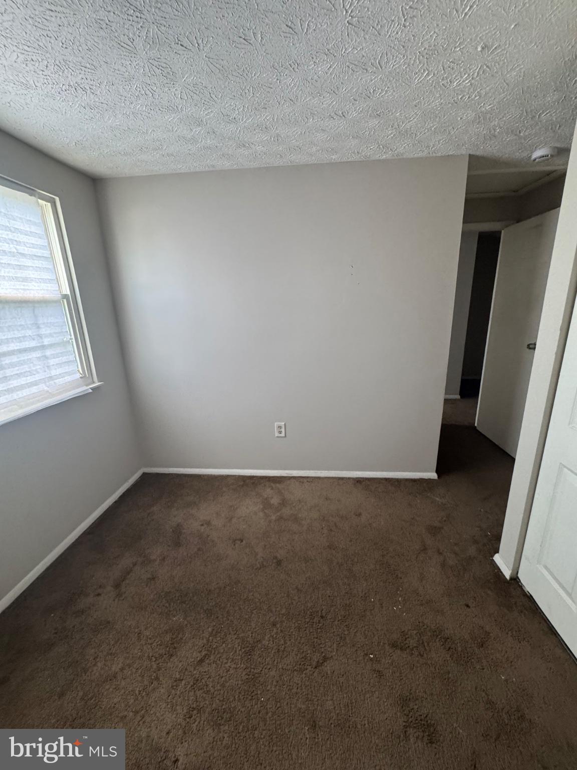 1404 Elm Grove Circle Silver Spring, MD 20905 - Photo 19 of 27 Bright and inviting blank canvas space.