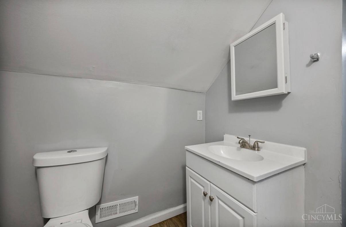 839 Ridgeway Avenue Cincinnati, OH 45229 - Photo 16 of 34 Gallery Image 16