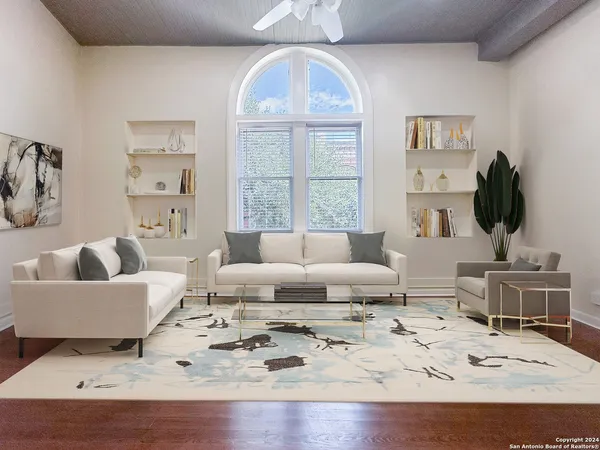 $1,050 | 245 Losoya Street, Unit B, San Antonio, TX 78205