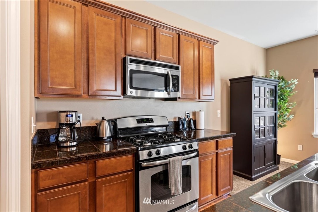3016 182nd Place Southeast Bothell, WA 98012 - Photo 12 of 39