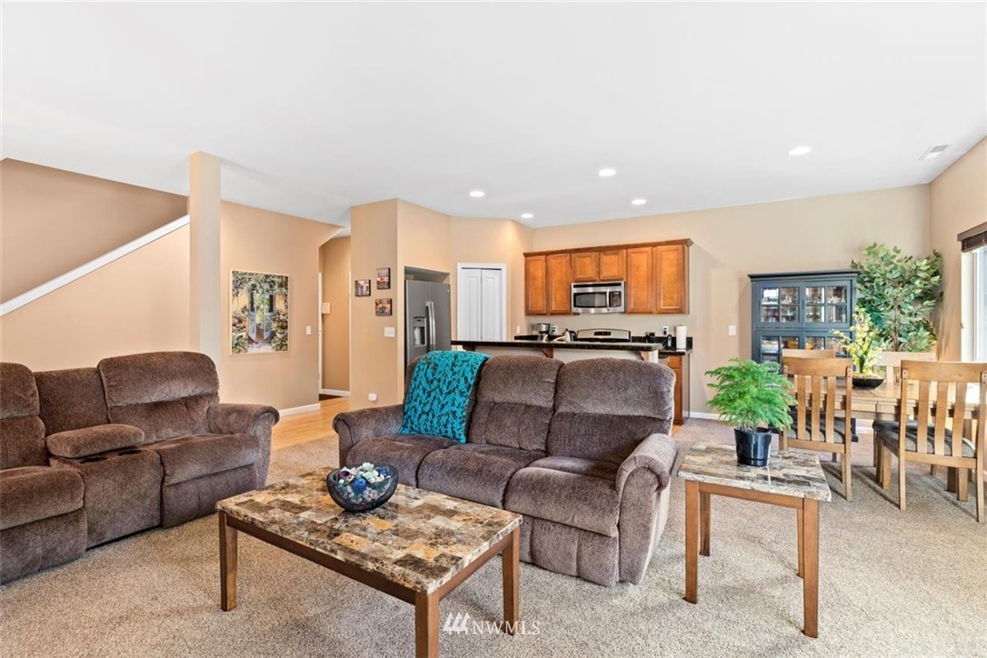 3016 182nd Place Southeast Bothell, WA 98012 - Photo 8 of 39