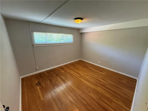 $745 | 1900 Queen Street, Unit B4, Winston-Salem, NC 27103