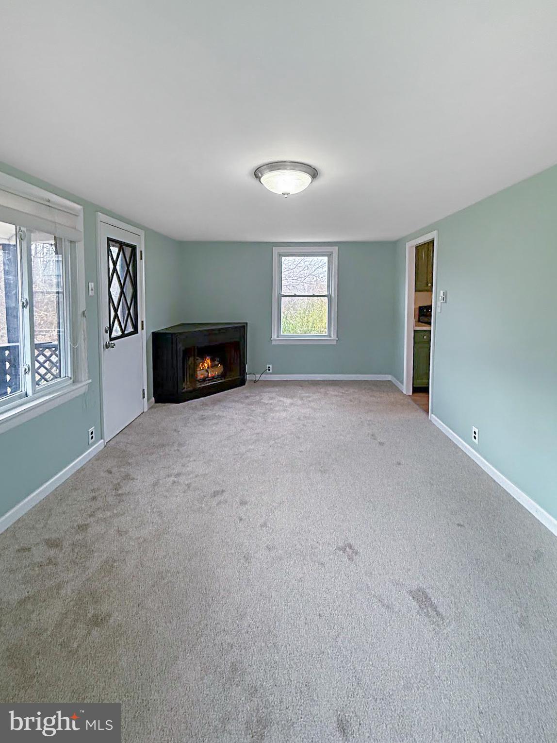 638 State Street Philipsburg, PA 16866 - Photo 3 of 11 an empty room with windows