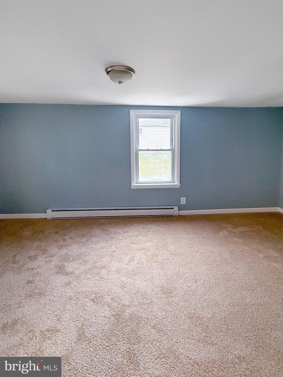638 State Street Philipsburg, PA 16866 - Photo 8 of 11 an empty room with a window