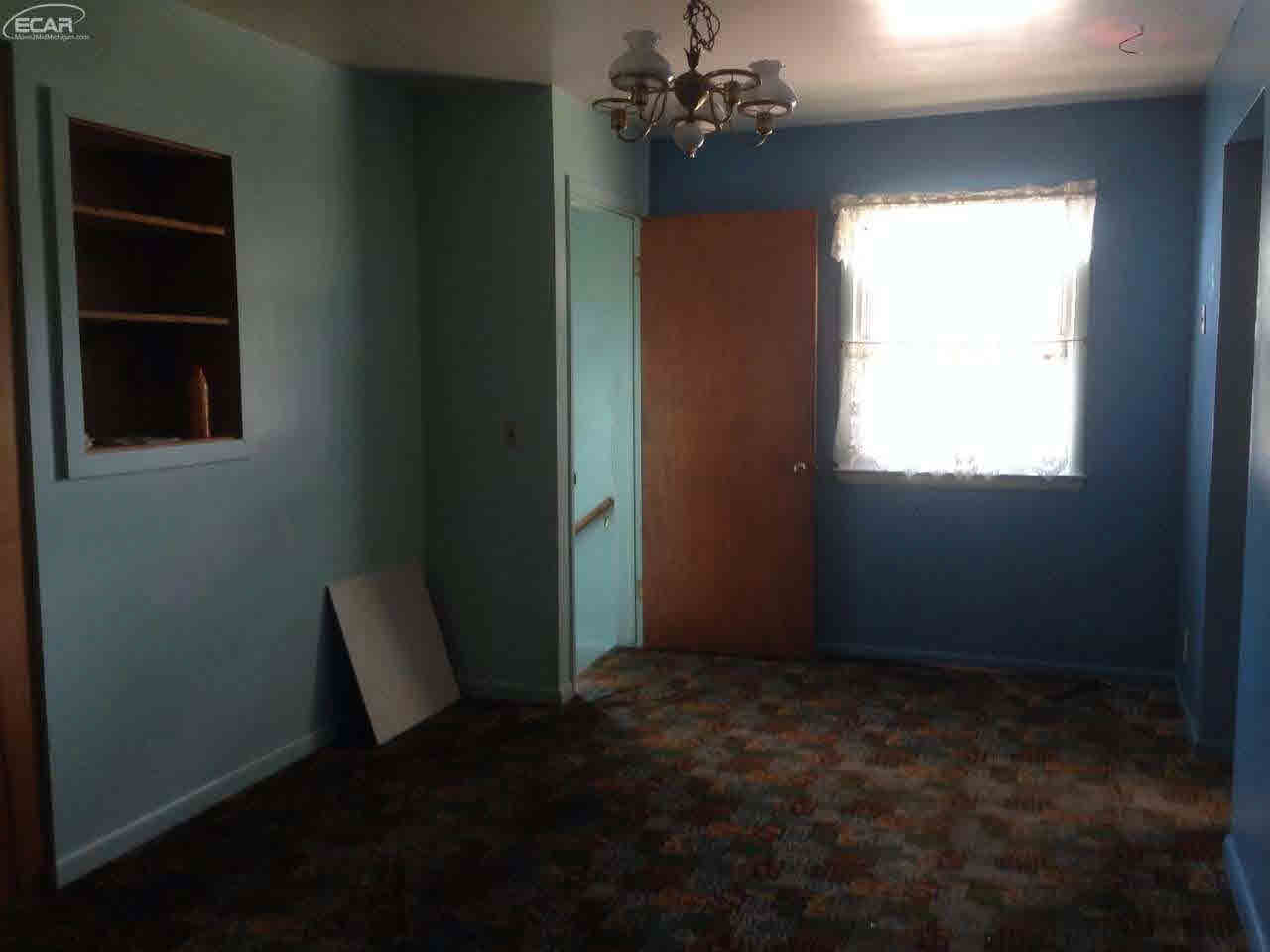 2176 West Vienna Road Clio, MI 48420 - Photo 7 of 15 21190817-6.JPG