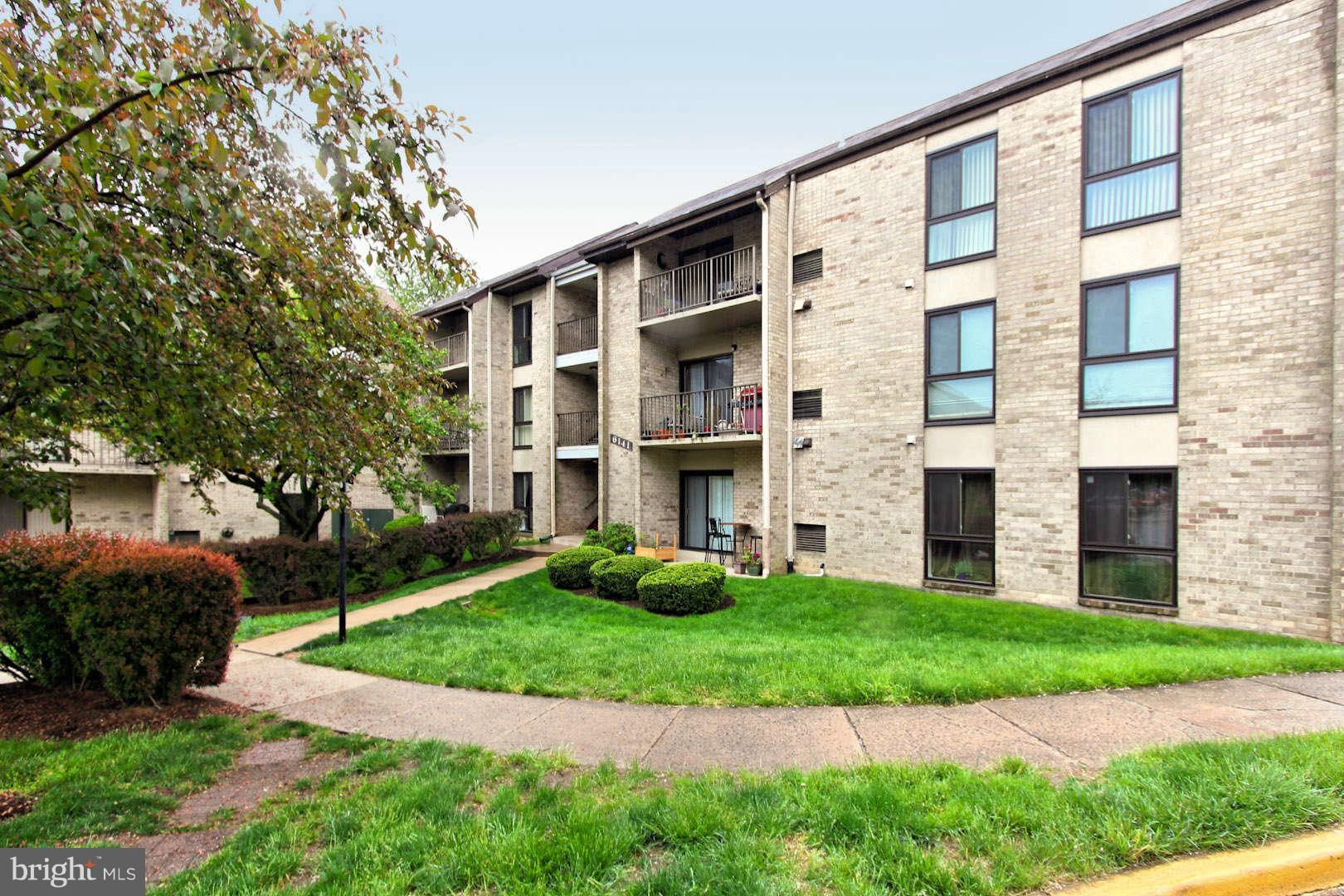 6141 Edsall Road, Unit M Alexandria, VA 22304 - Photo 18 of 19 Exterior (Front)