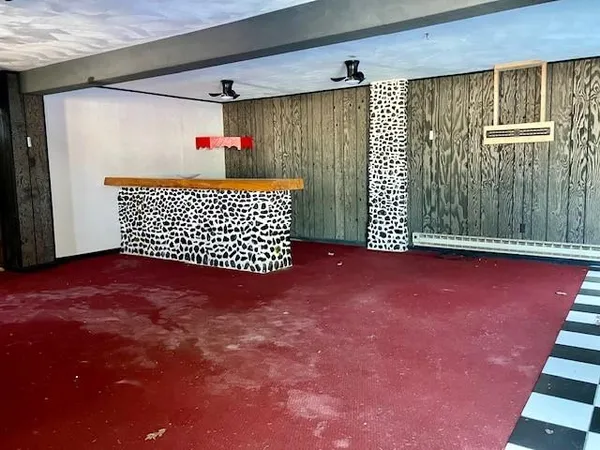 a view of a garage