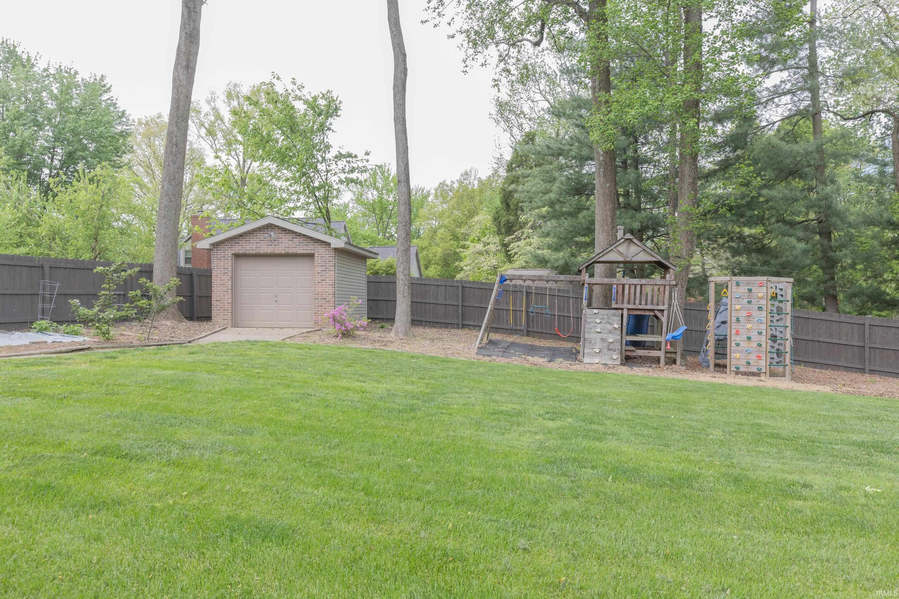2511 Fuquay Road Newburgh, IN 47630 - Photo 31 of 35