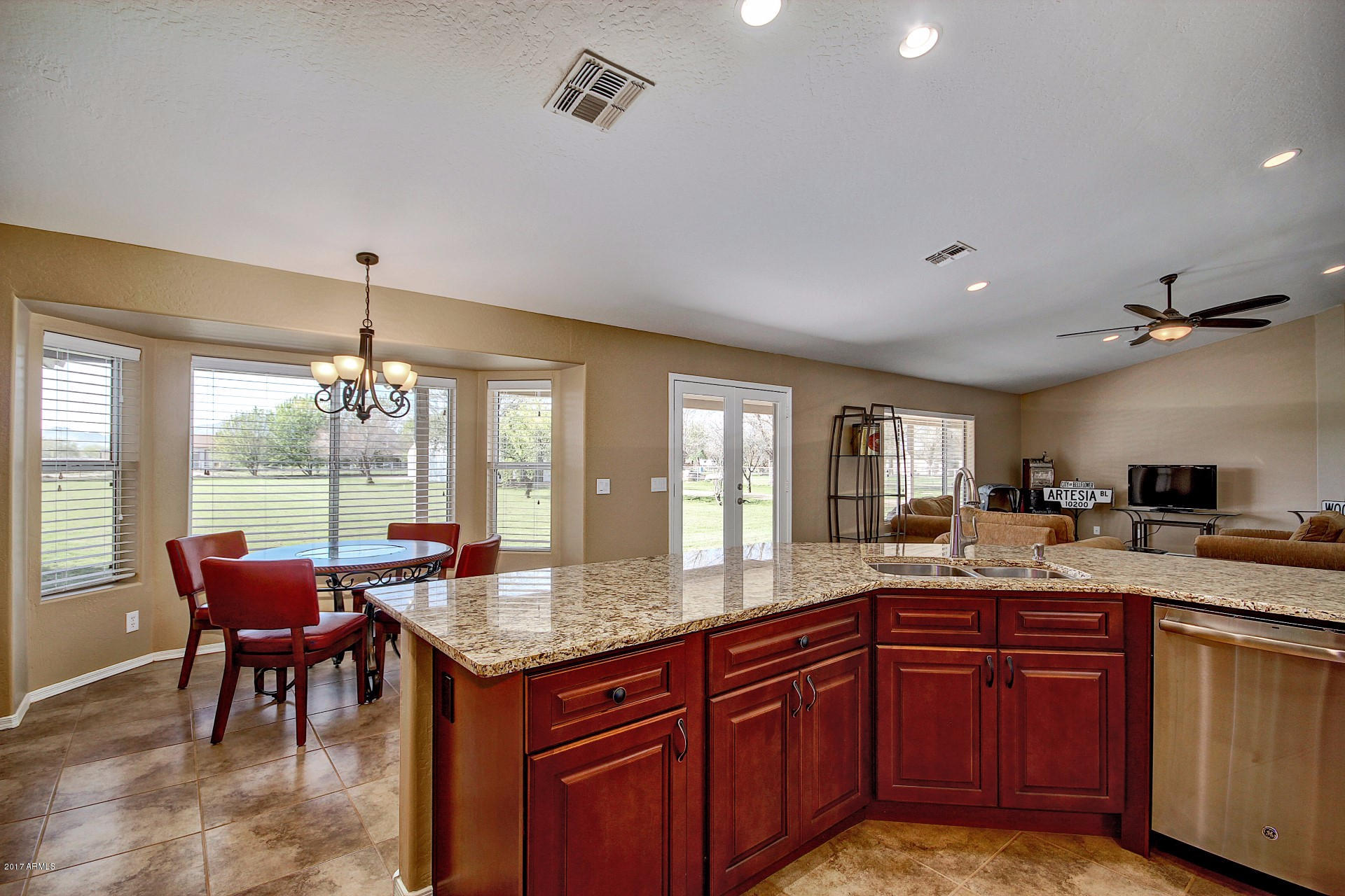 17743 East Brooks Farm Road Gilbert, AZ 85298 - Photo 12 of 69 MAIN HOUSE EAT-IN KITCHEN