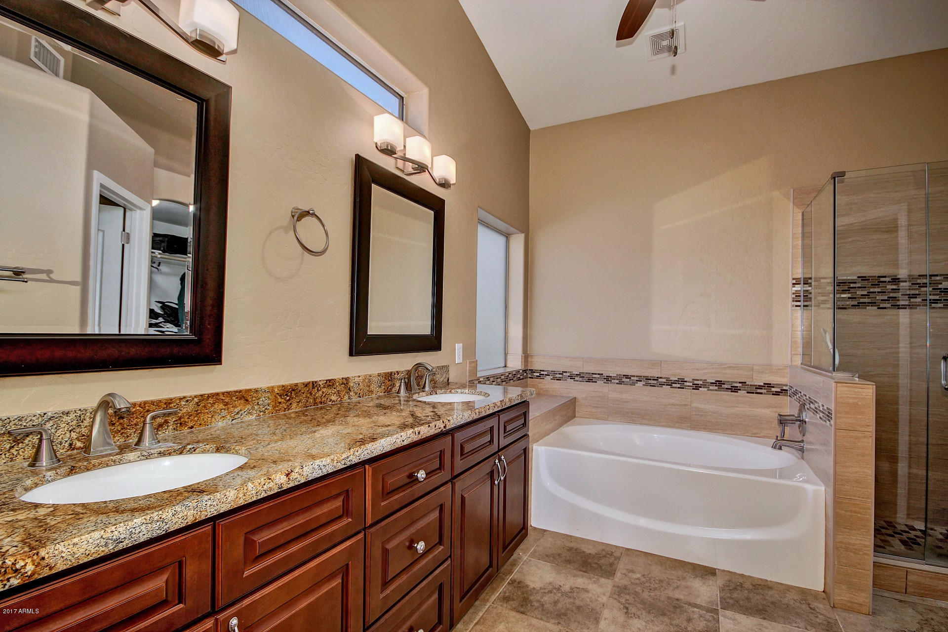 17743 East Brooks Farm Road Gilbert, AZ 85298 - Photo 24 of 69 MAIN HOUSE MASTER BATH