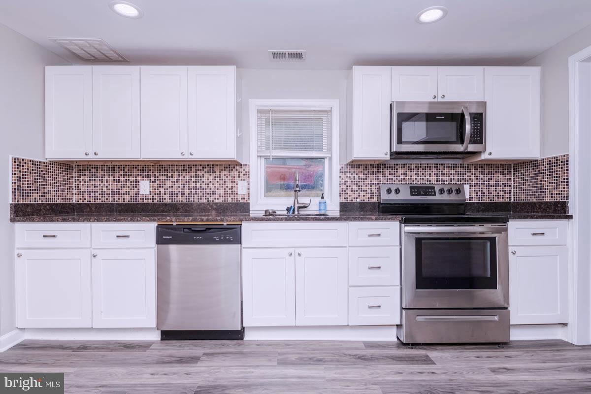 3803 Prospect Road Street, MD 21154 - Photo 8 of 36 Kitchen with Stainless Appliances