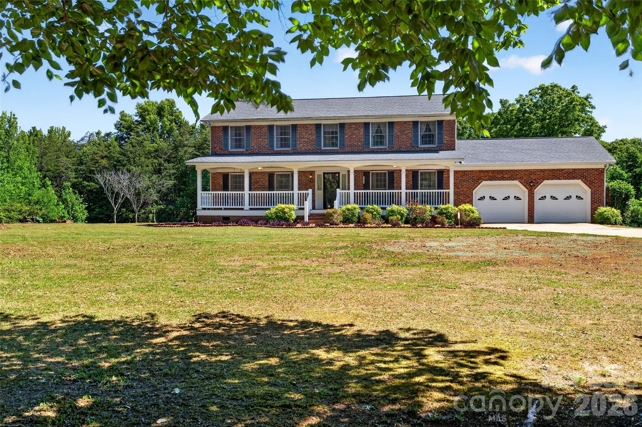 4092 Henry Dellinger Road Maiden, NC 28650 - Photo 2 of 34 Gallery Image 2