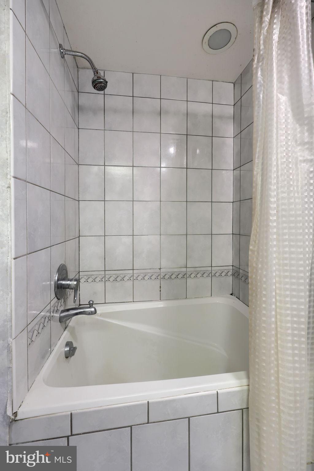 355 Arbor Road Lancaster, PA 17601 - Photo 16 of 39 Gallery Image 16