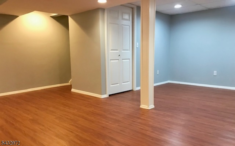 61 Patriots Road Morris Plains, NJ 07950 - Photo 14 of 15