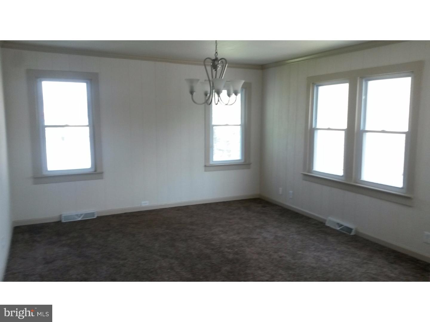 12 Nicholson Road Mount Ephraim, NJ 08059 - Photo 3 of 9 Dining Room