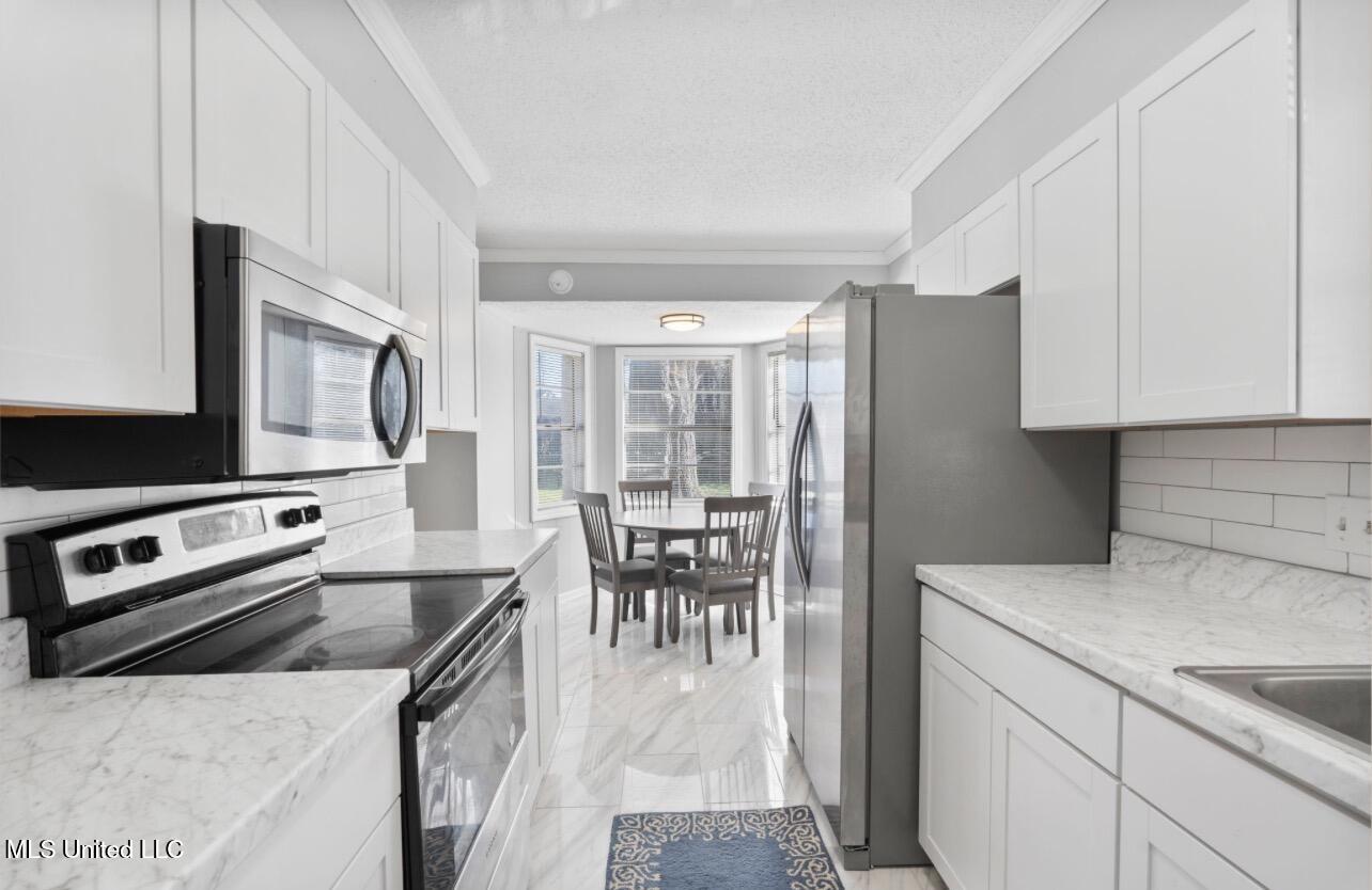 8232 Caprock Cove Southaven, MS 38671 - Photo 13 of 32 IMG_5989