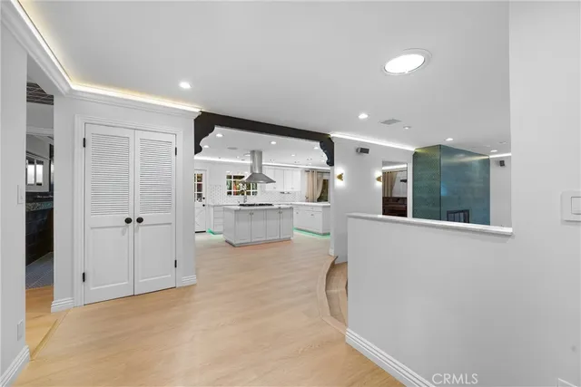 $1,499,000 | 22959 Humming Bird Way, Calabasas, CA 91302