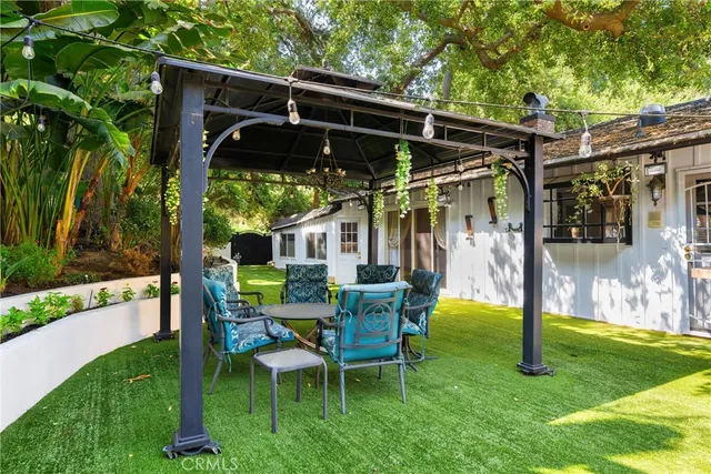 $1,499,000 | 22959 Humming Bird Way, Calabasas, CA 91302