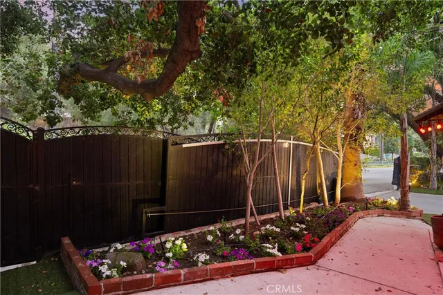 $1,499,000 | 22959 Humming Bird Way, Calabasas, CA 91302