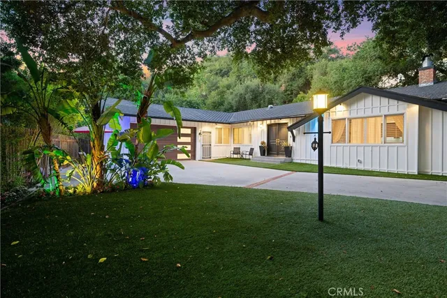 $1,499,000 | 22959 Humming Bird Way, Calabasas, CA 91302