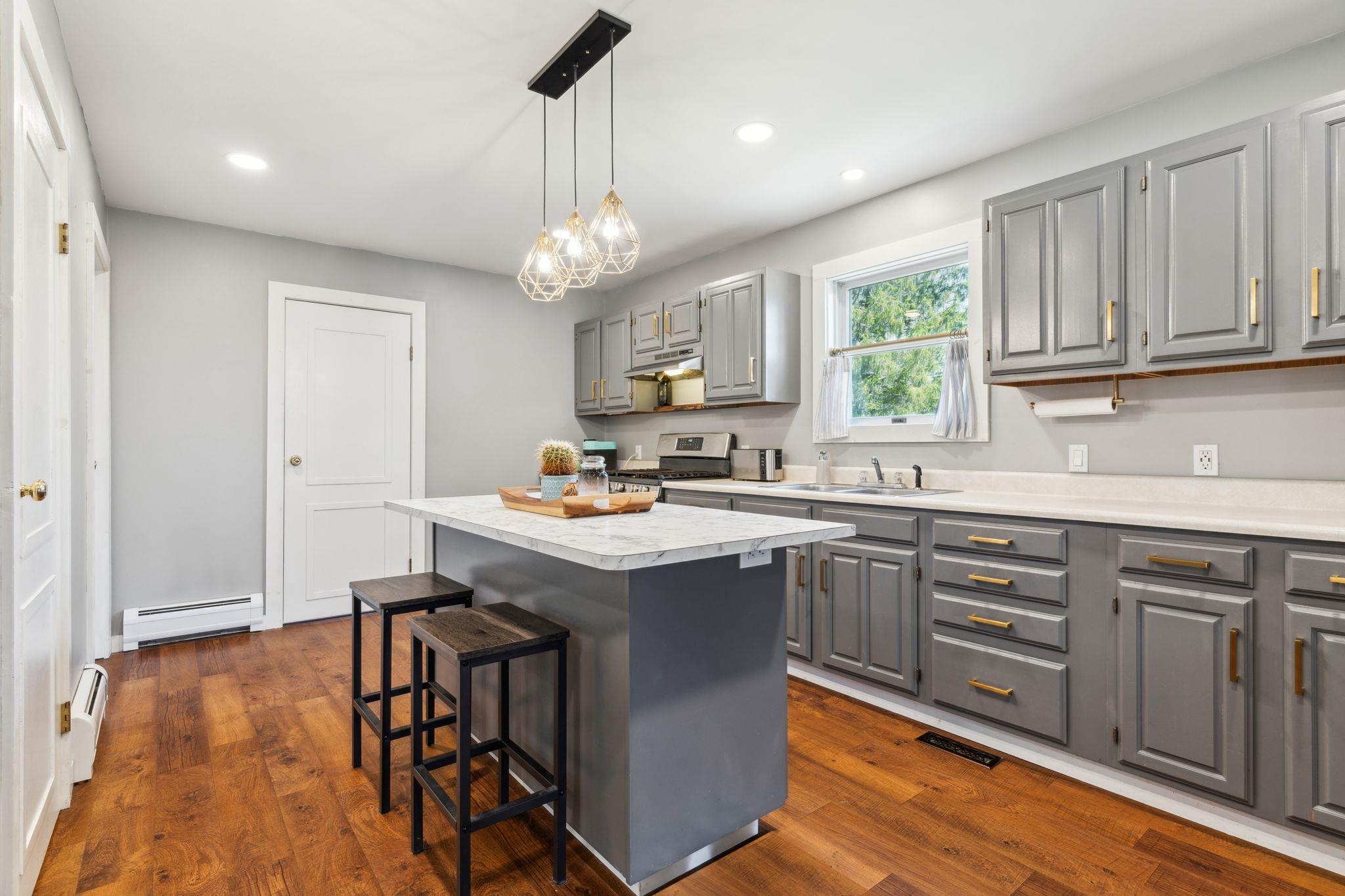 581 Mountain View Road Tinmouth, VT 05773 - Photo 11 of 38