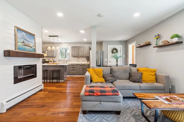 $399,000 | 581 Mountain View Road, Tinmouth, VT 05773