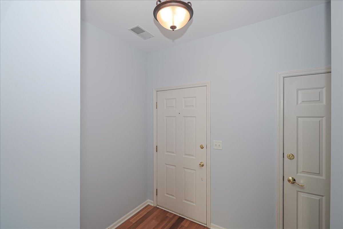 2486 Golf Ridge Circle Naperville, IL 60563 - Photo 3 of 25