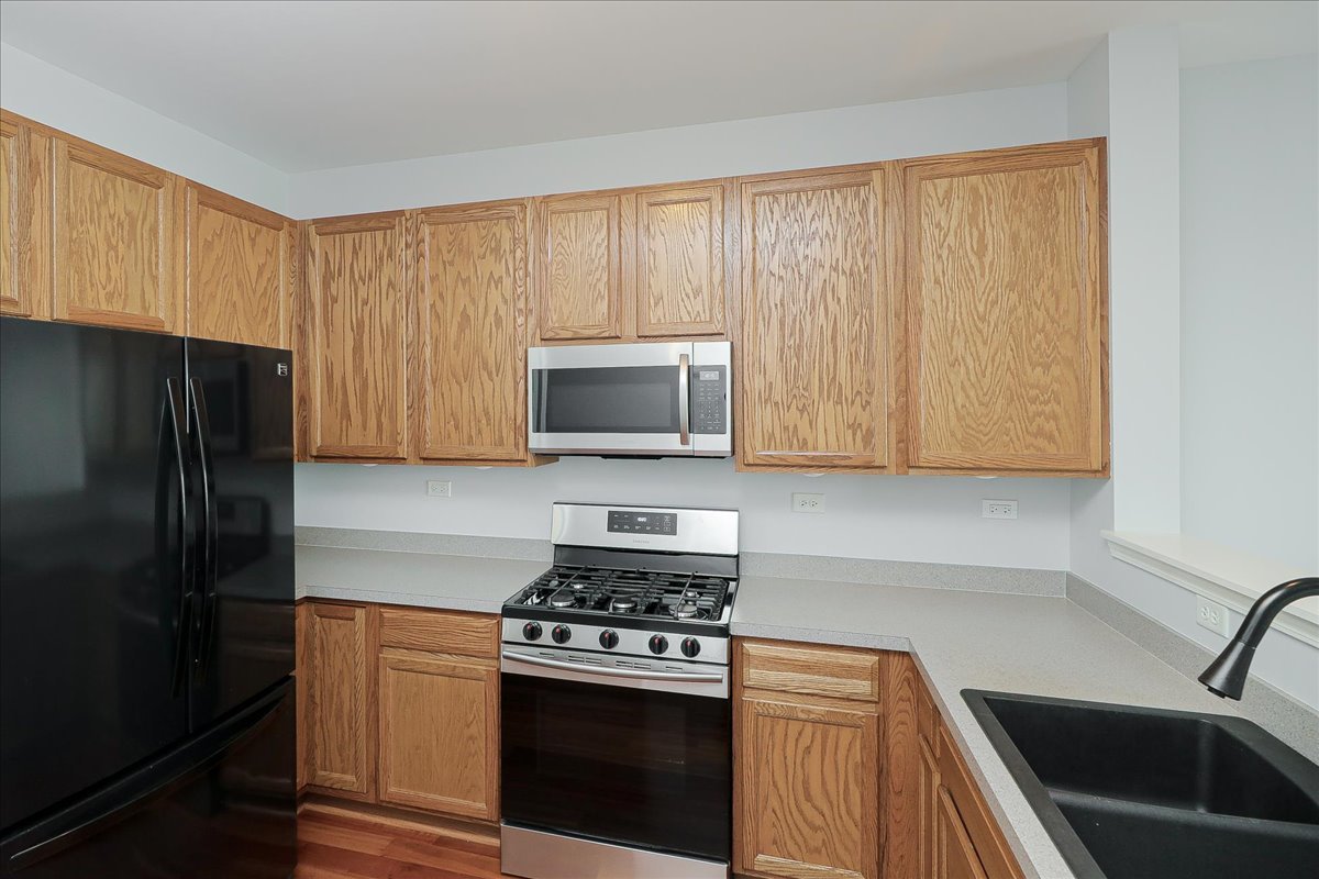 2486 Golf Ridge Circle Naperville, IL 60563 - Photo 5 of 25