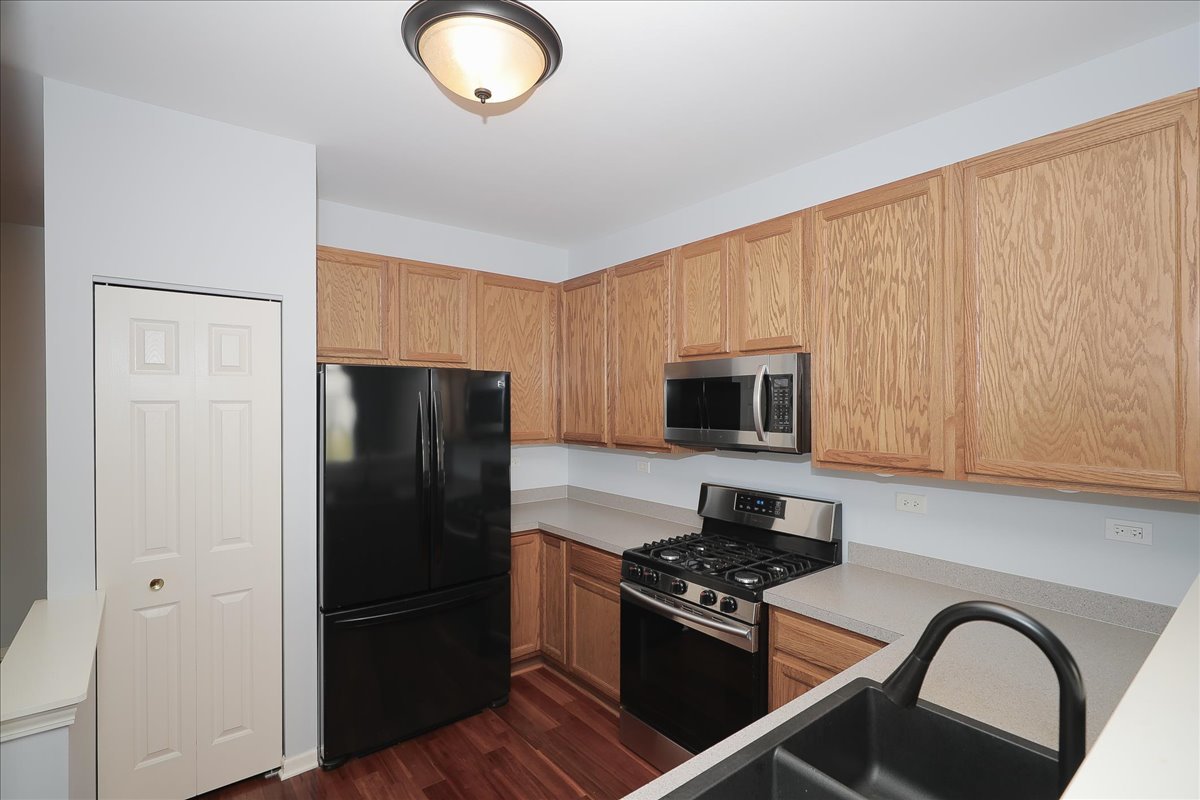 2486 Golf Ridge Circle Naperville, IL 60563 - Photo 6 of 25