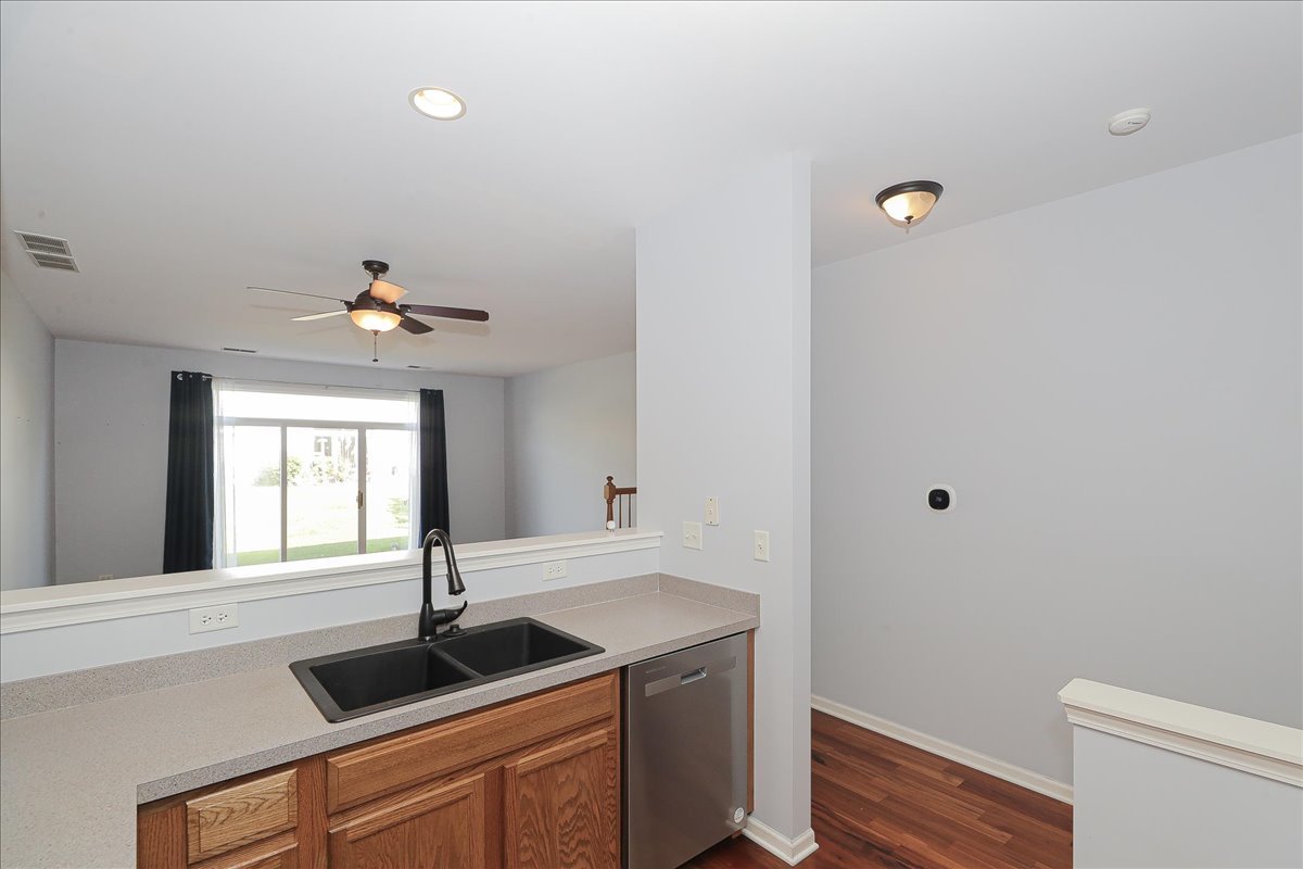 2486 Golf Ridge Circle Naperville, IL 60563 - Photo 7 of 25