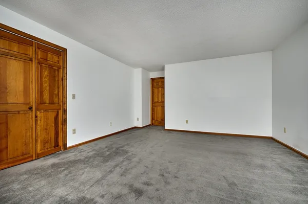 $670,000 | 16-18 Highland Drive, Shutesbury, MA 01072