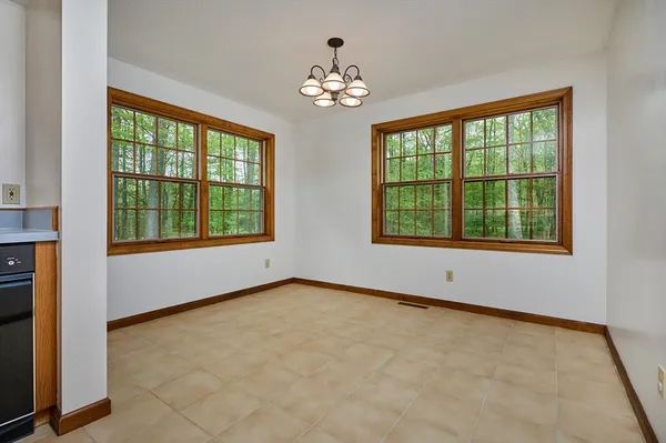 $670,000 | 16-18 Highland Drive, Shutesbury, MA 01072