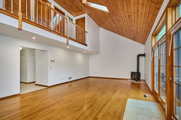 $670,000 | 16-18 Highland Drive, Shutesbury, MA 01072