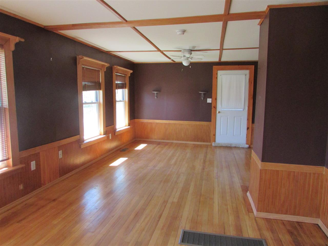 132 Goose Pond Road Canaan, NH 03741 - Photo 5 of 12 Gallery Image 5