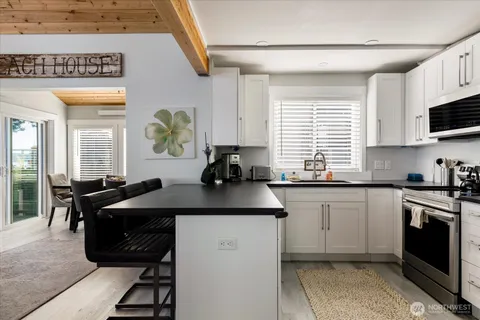 $1,349,000 | 159 South Harrington Lagoon Road, Coupeville, WA 98239