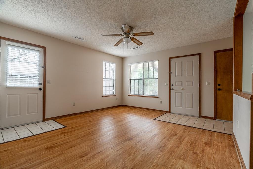 374 North Crossover Road Fayetteville, AR 72701 - Photo 4 of 19 Gallery Image 4