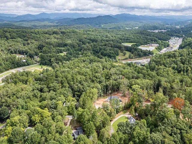 $499,000 | 319 Woodside Acres Drive, Murphy, NC 28906