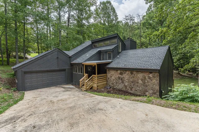 $499,000 | 319 Woodside Acres Drive, Murphy, NC 28906