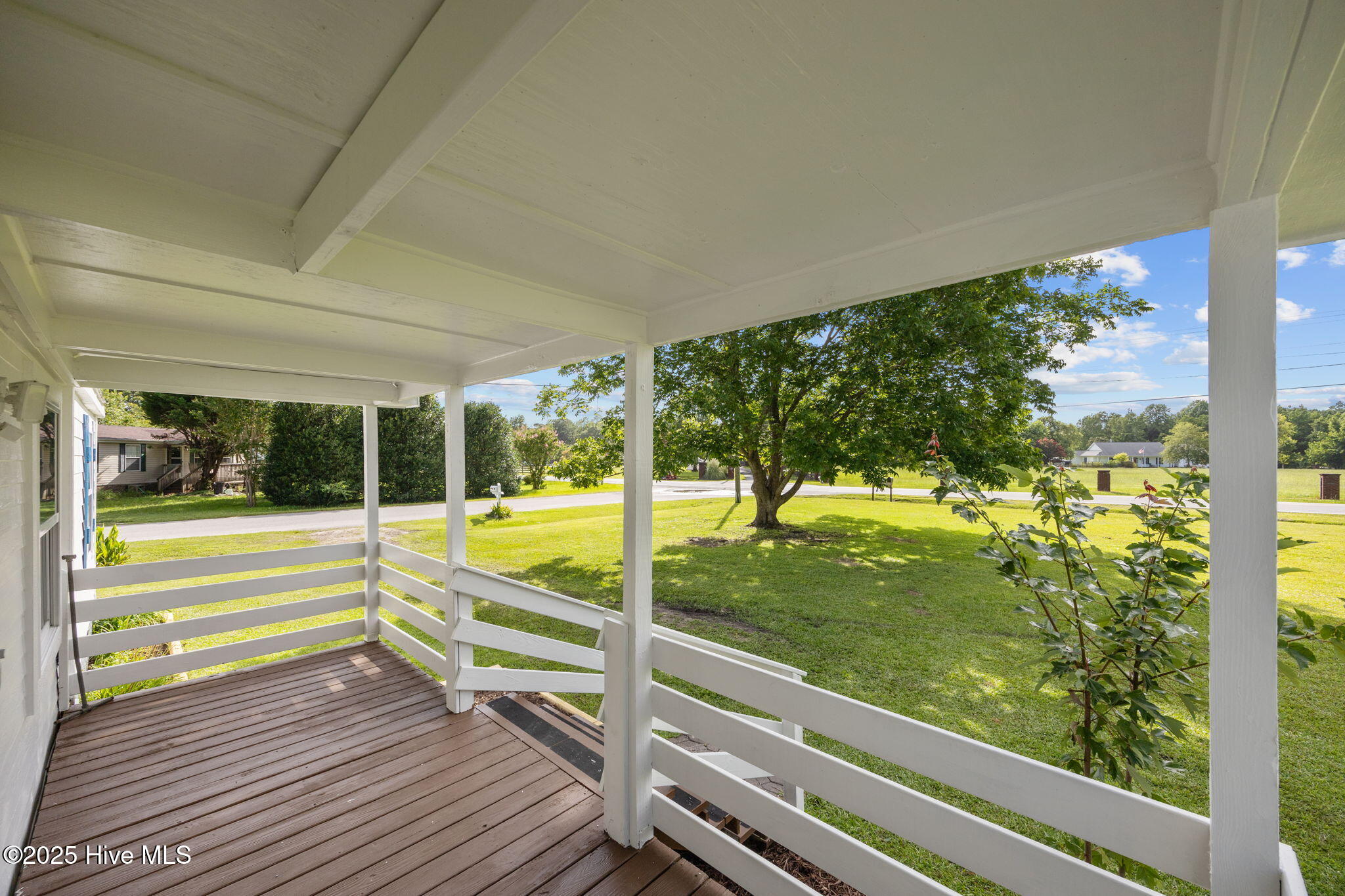 101 Mainland Road Holly Ridge, NC 28445 - Photo 5 of 32 51-web-or-mls-IMG_8912